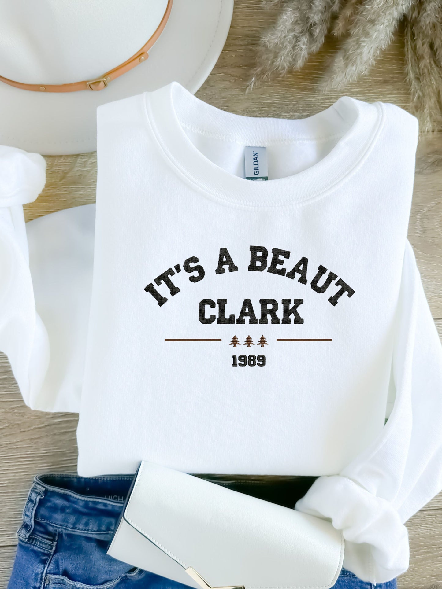 Griswold's It's A Beaut, Clark Sweatshirt, Embroidered