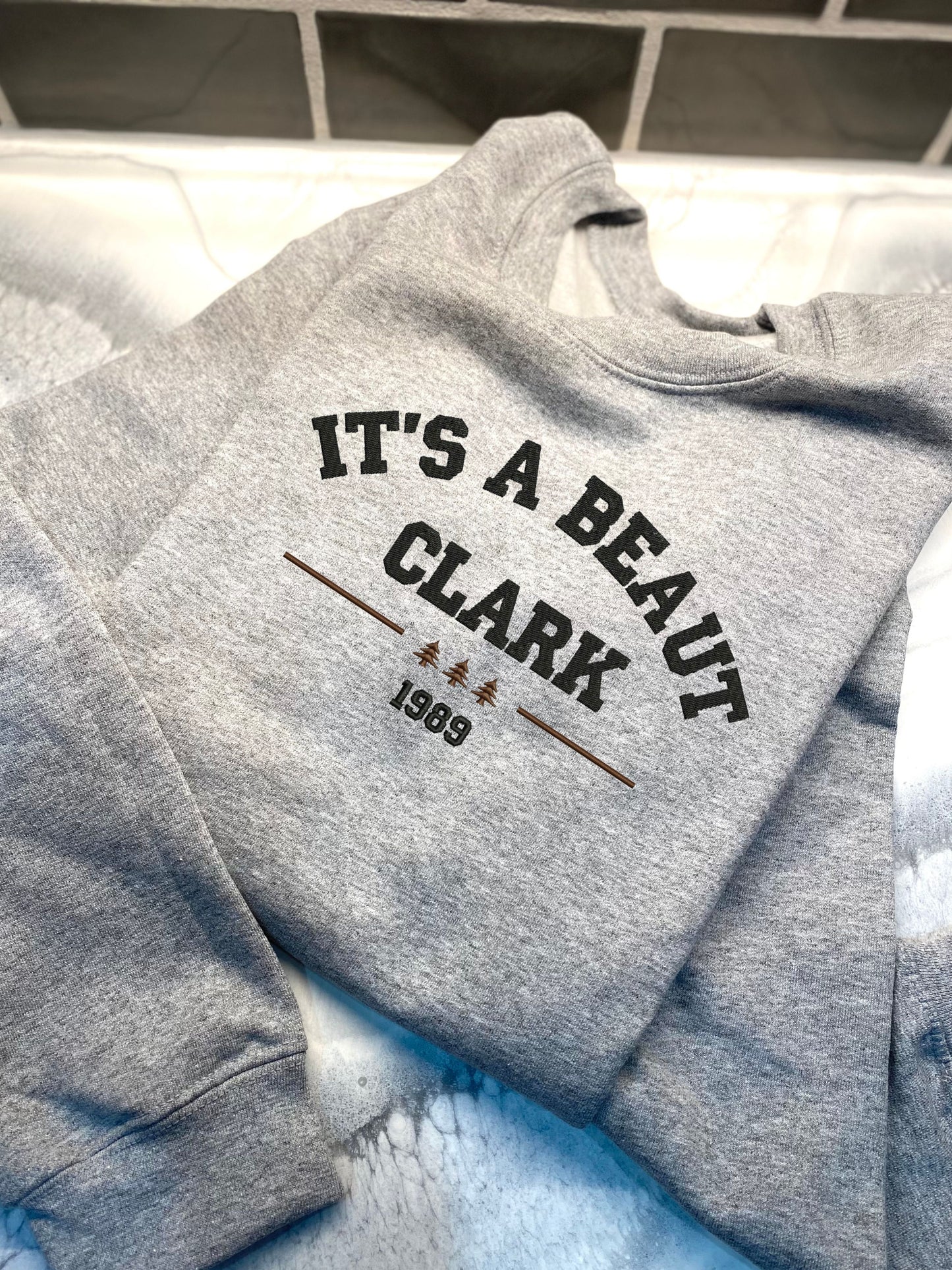 Griswold's It's A Beaut, Clark Sweatshirt, Embroidered